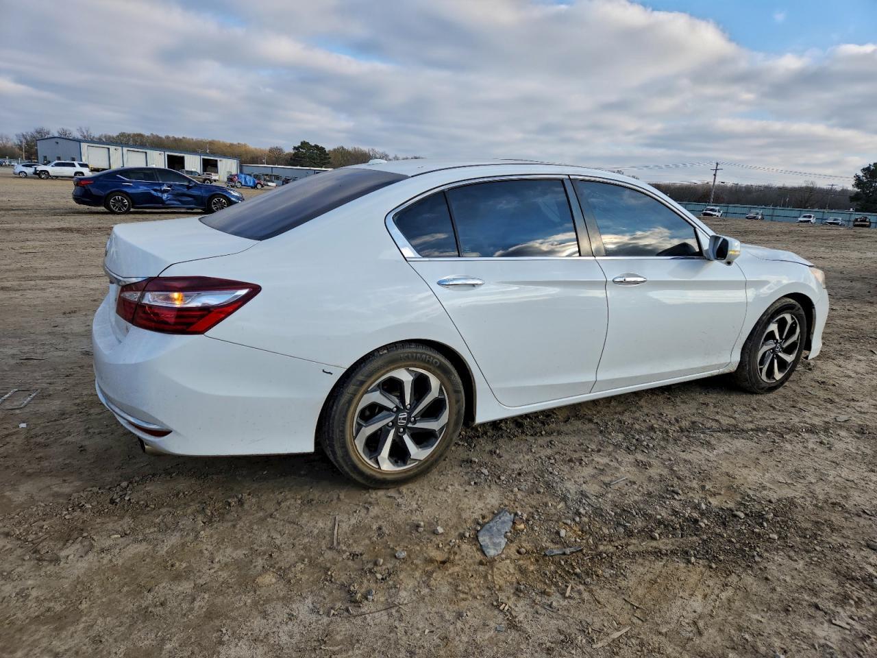 2017 HONDA ACCORD