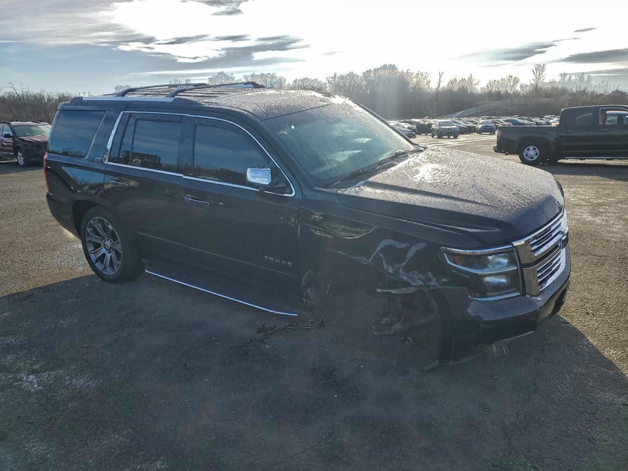 2016 CHEVROLET Tahoe