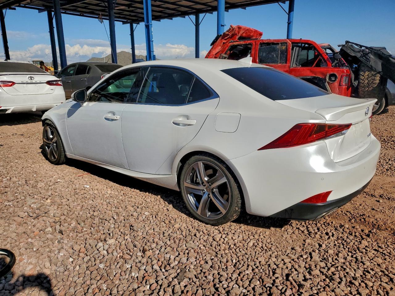 2017 LEXUS IS 200t