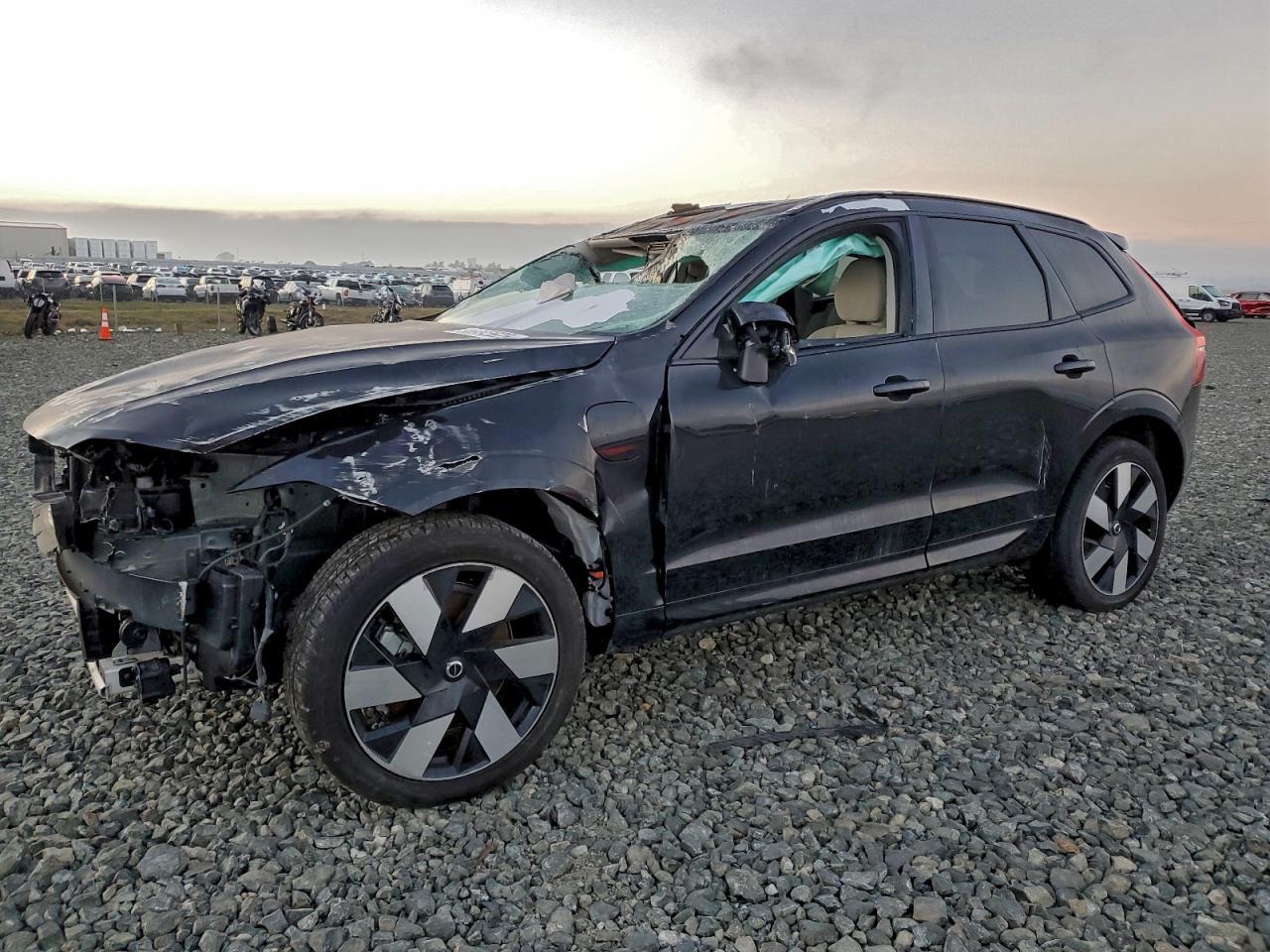 2024 VOLVO XC60