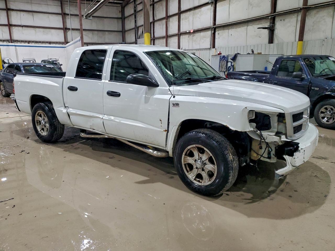 2011 DODGE Dakota