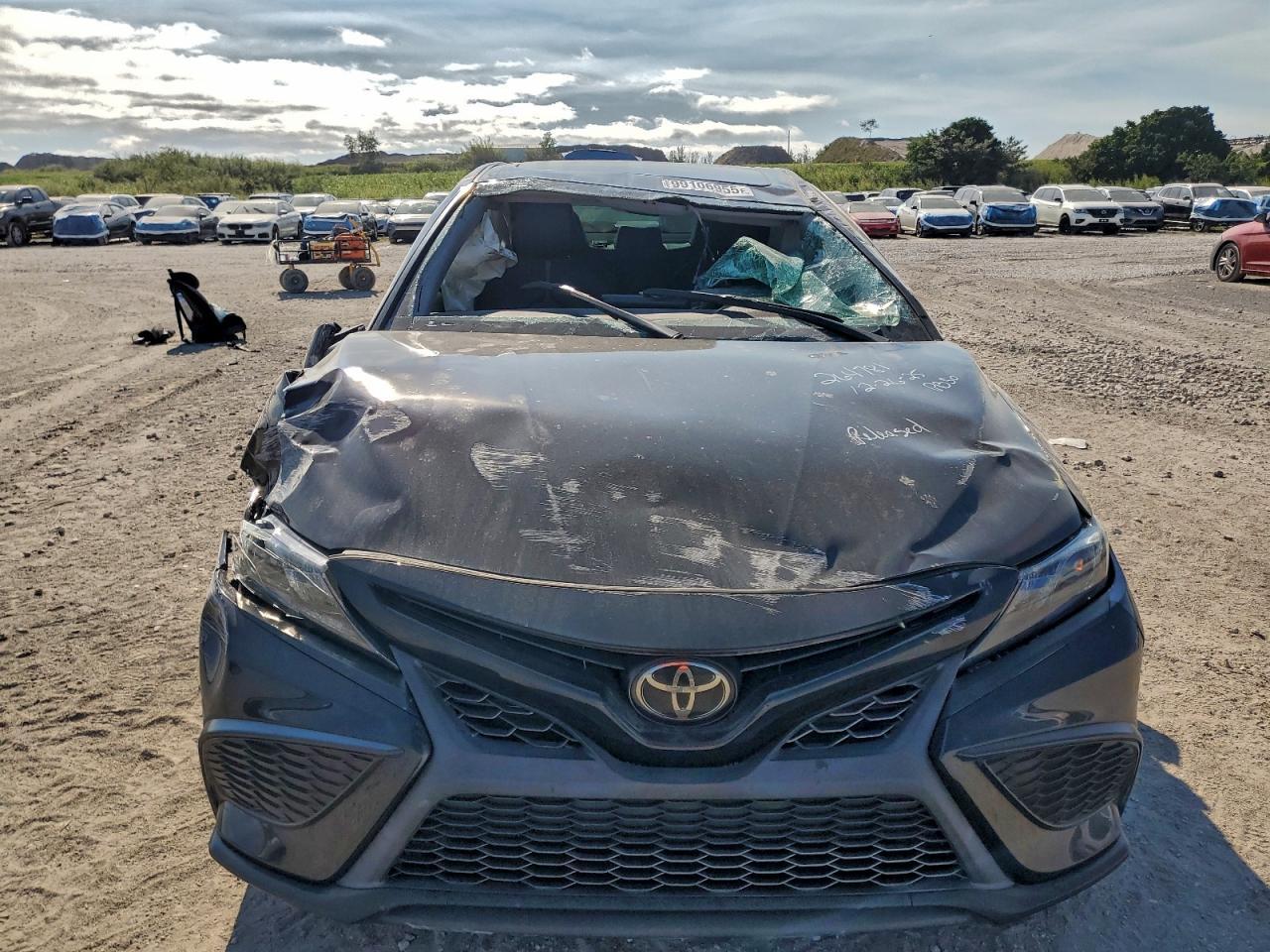 2022 TOYOTA CAMRY