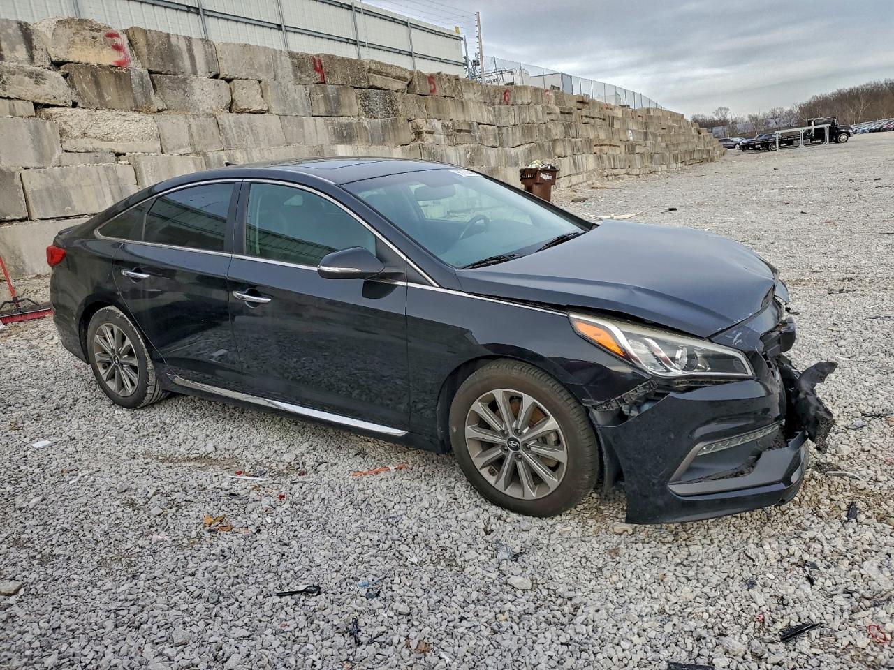 2016 HYUNDAI SONATA