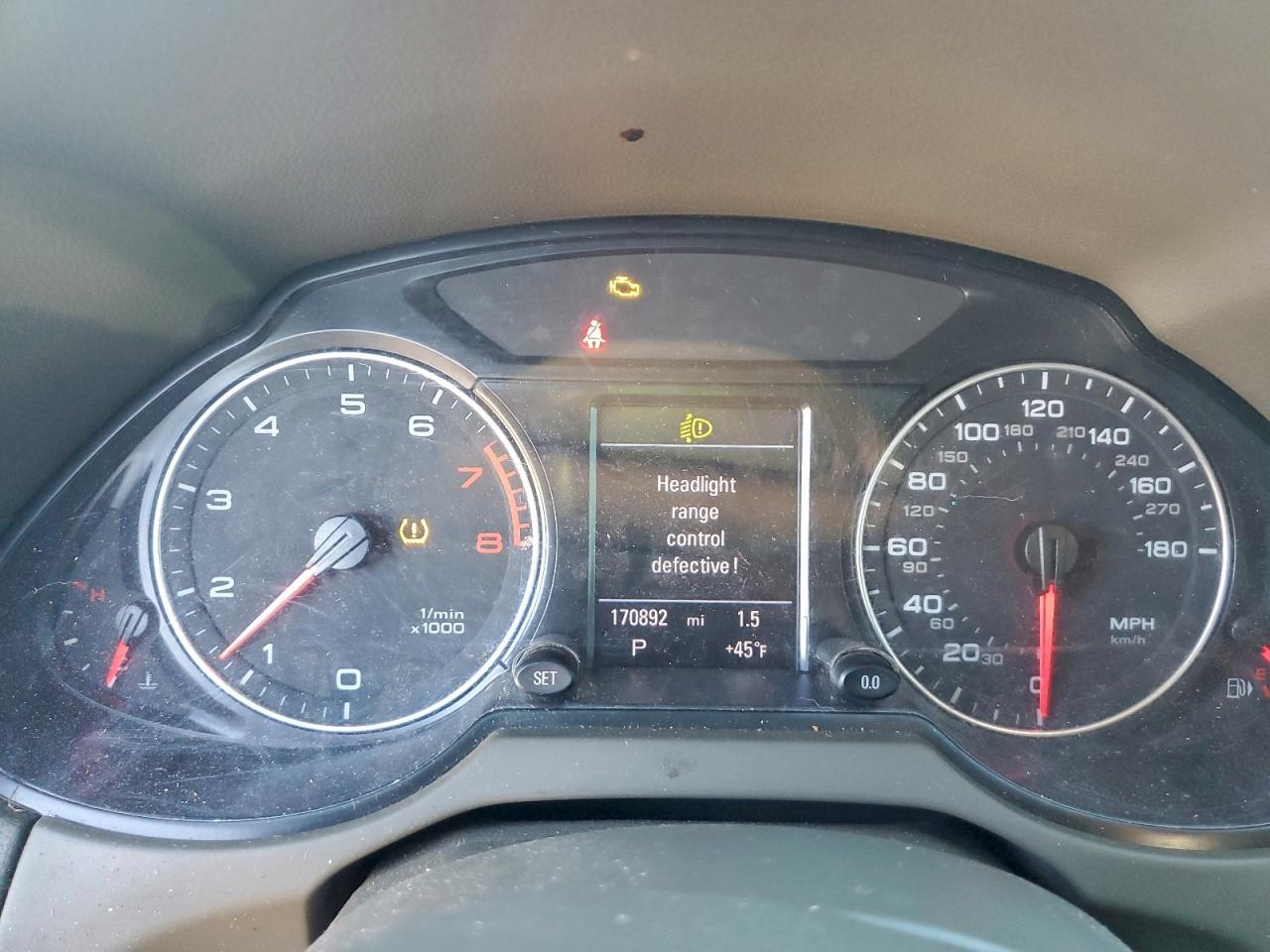 2010 AUDI Q5