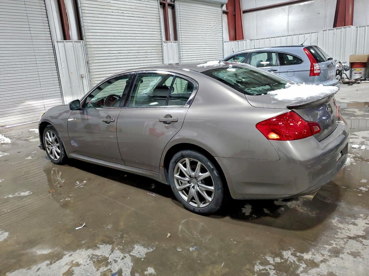 2012 INFINITI G37