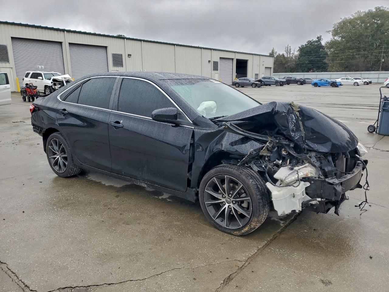 2015 TOYOTA CAMRY