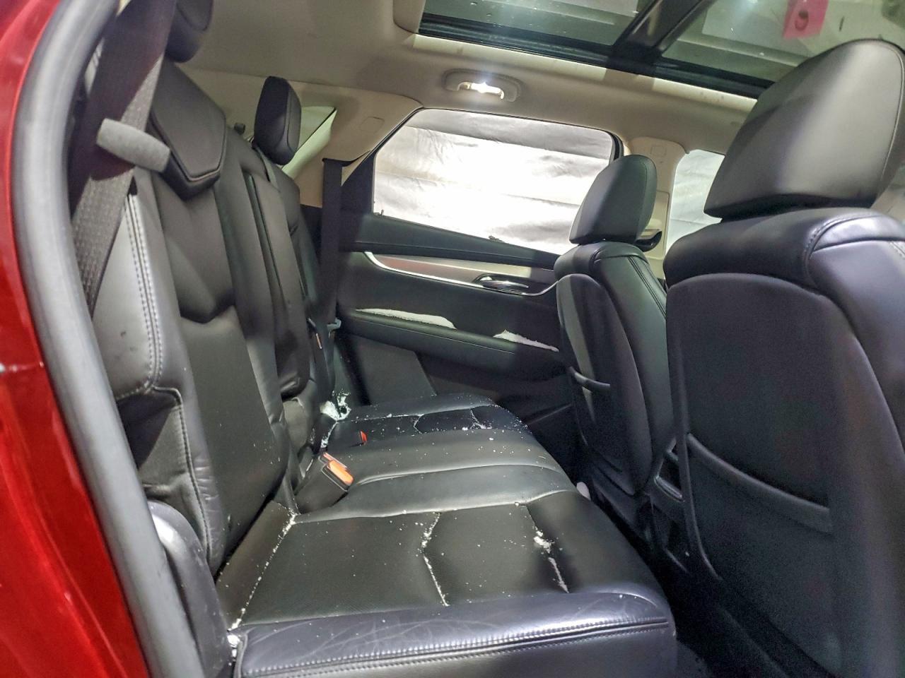 2017 CADILLAC XT5