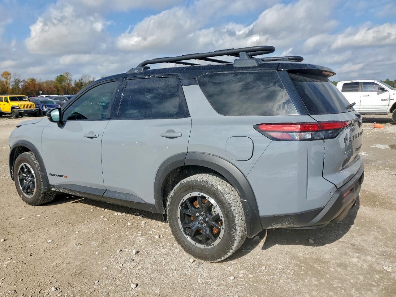 2024 NISSAN PATHFINDER