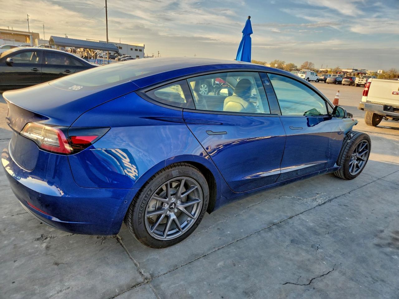 2021 TESLA MODEL 3