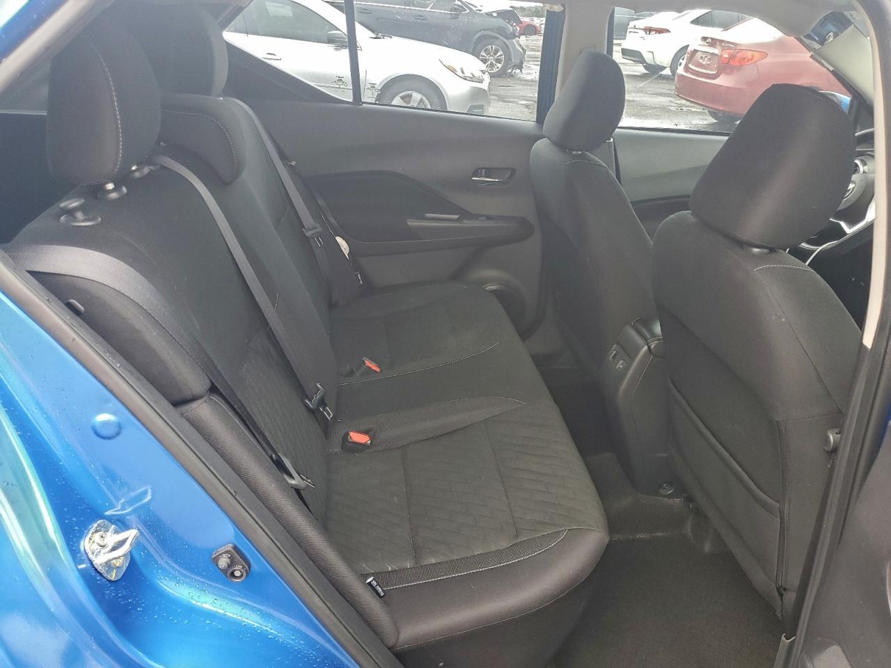 2023 NISSAN KICKS
