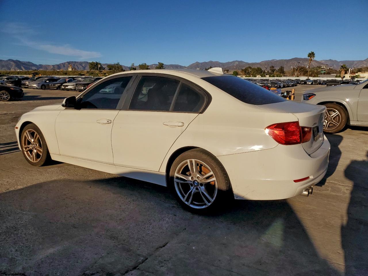 2013 BMW 3 SERIES