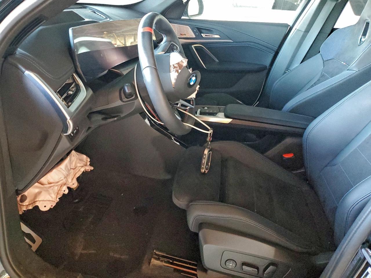 2025 BMW X1