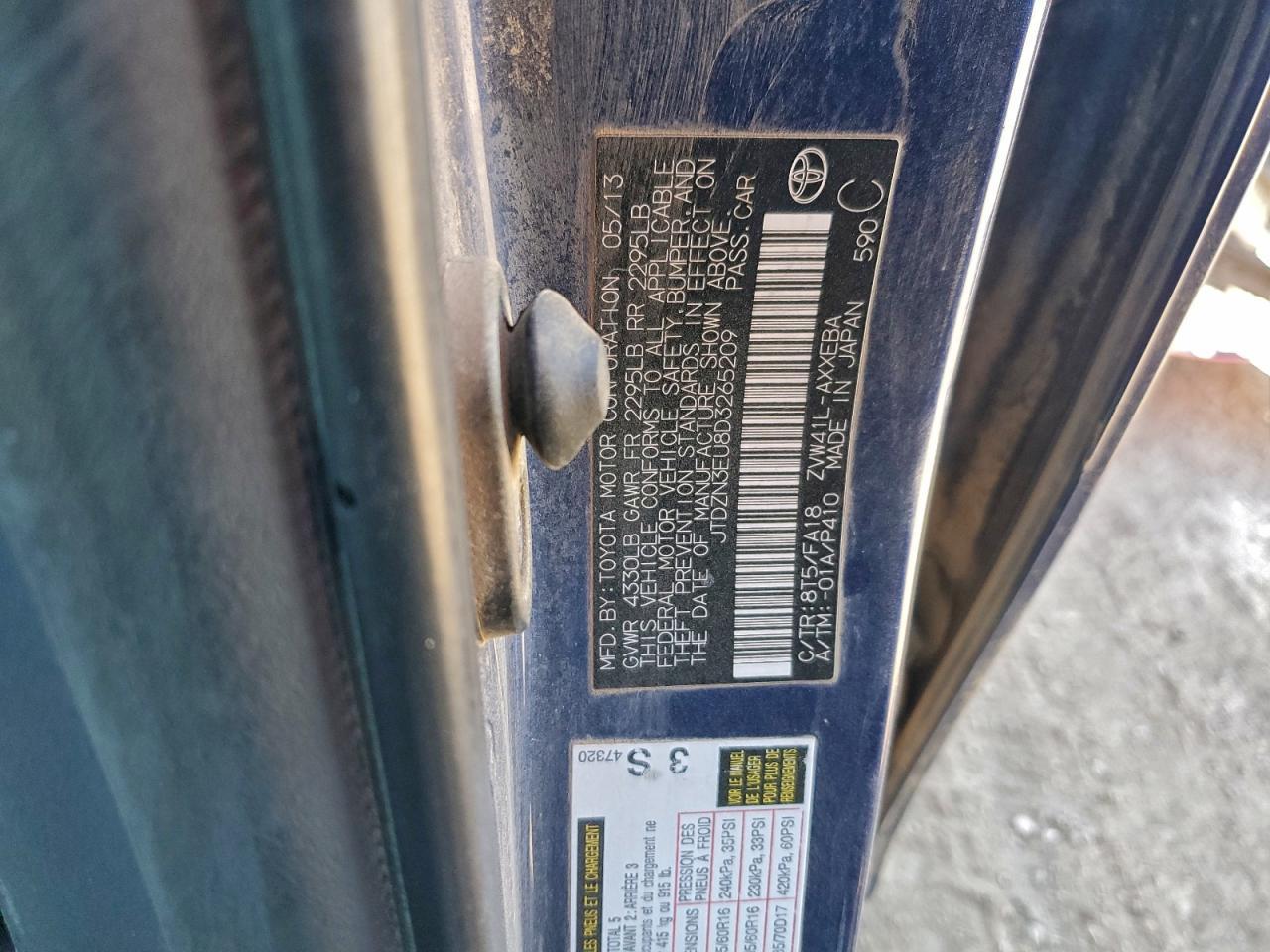2013 TOYOTA PRIUS V