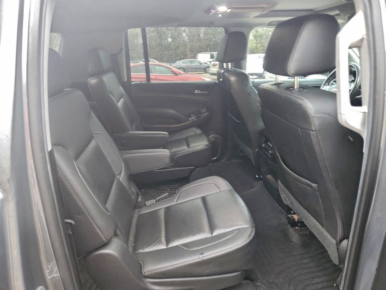 2018 CHEVROLET Suburban