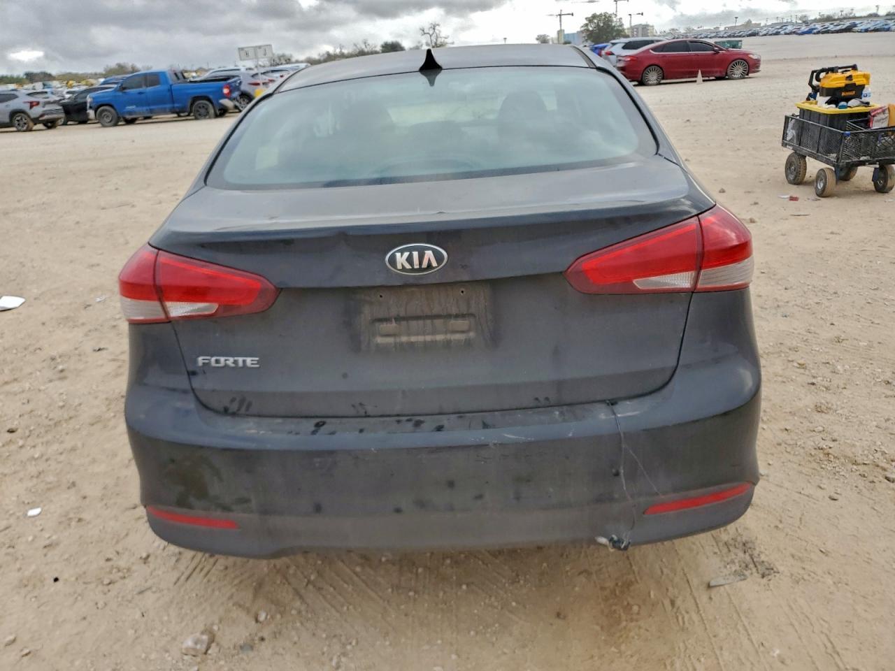 2017 KIA FORTE