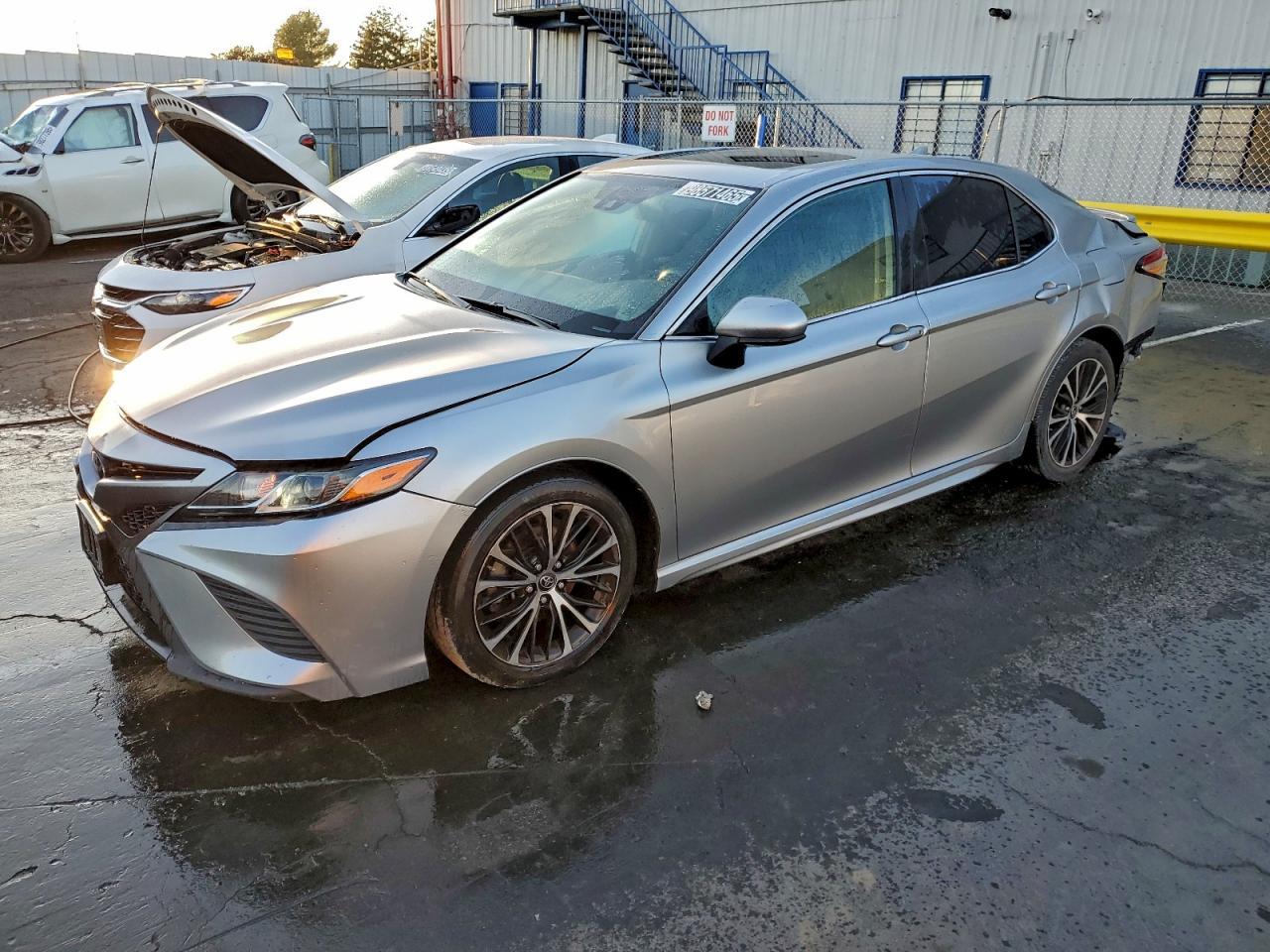 2019 TOYOTA CAMRY