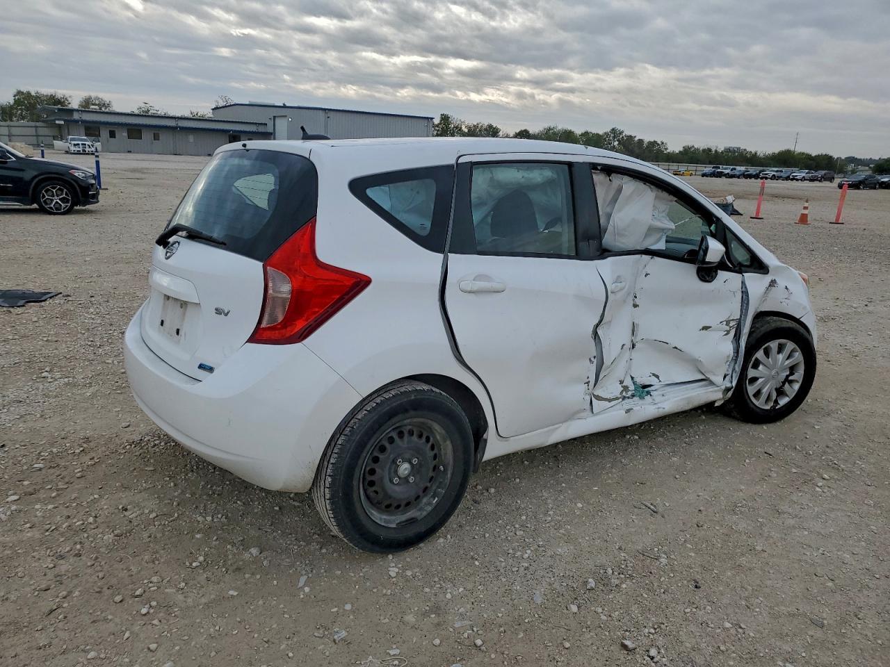 2016 NISSAN Versa Note