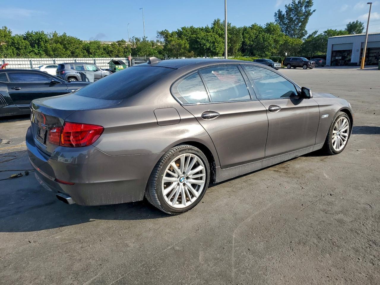 2012 BMW 5 series