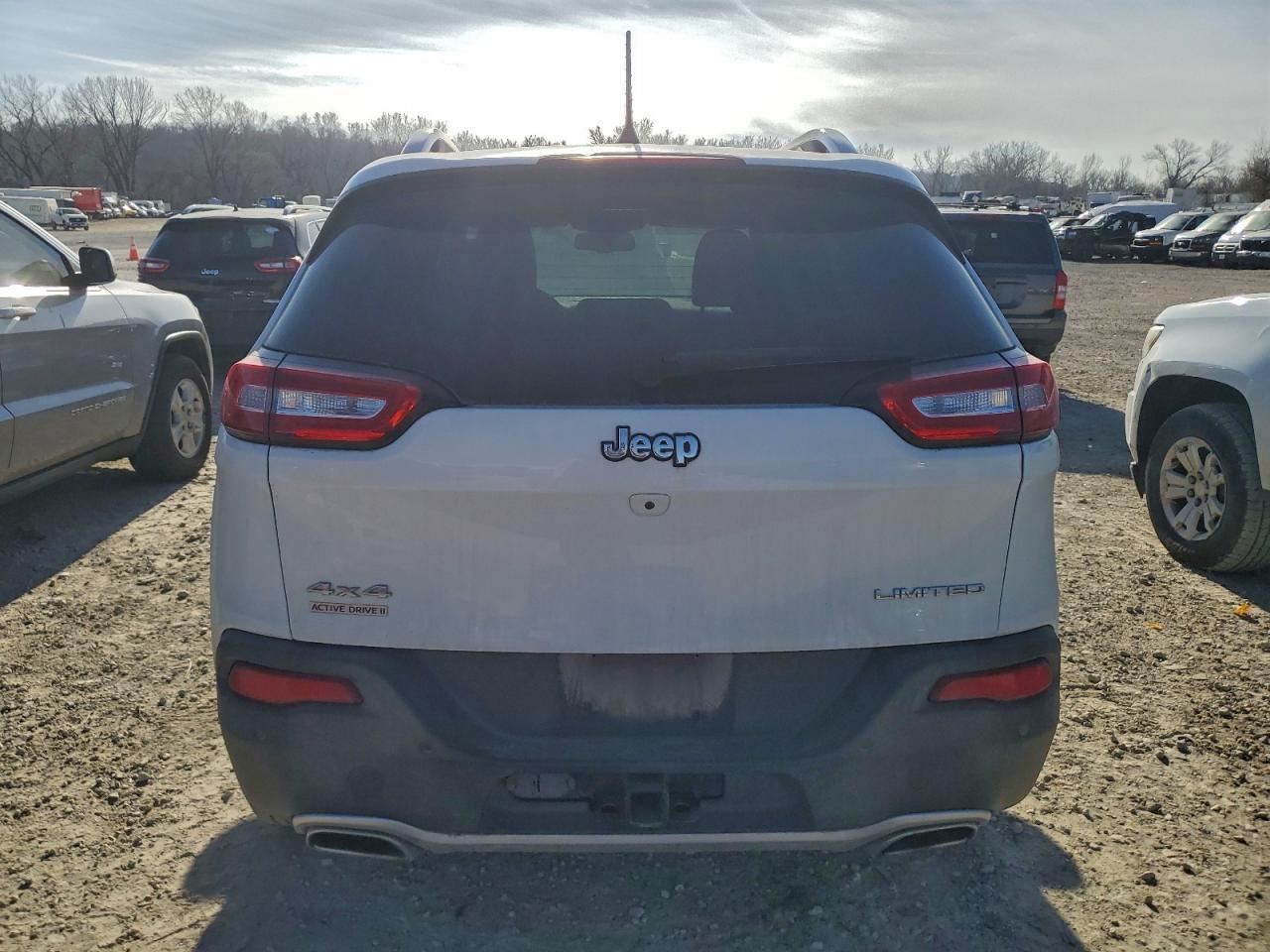 2018 JEEP CHEROKEE