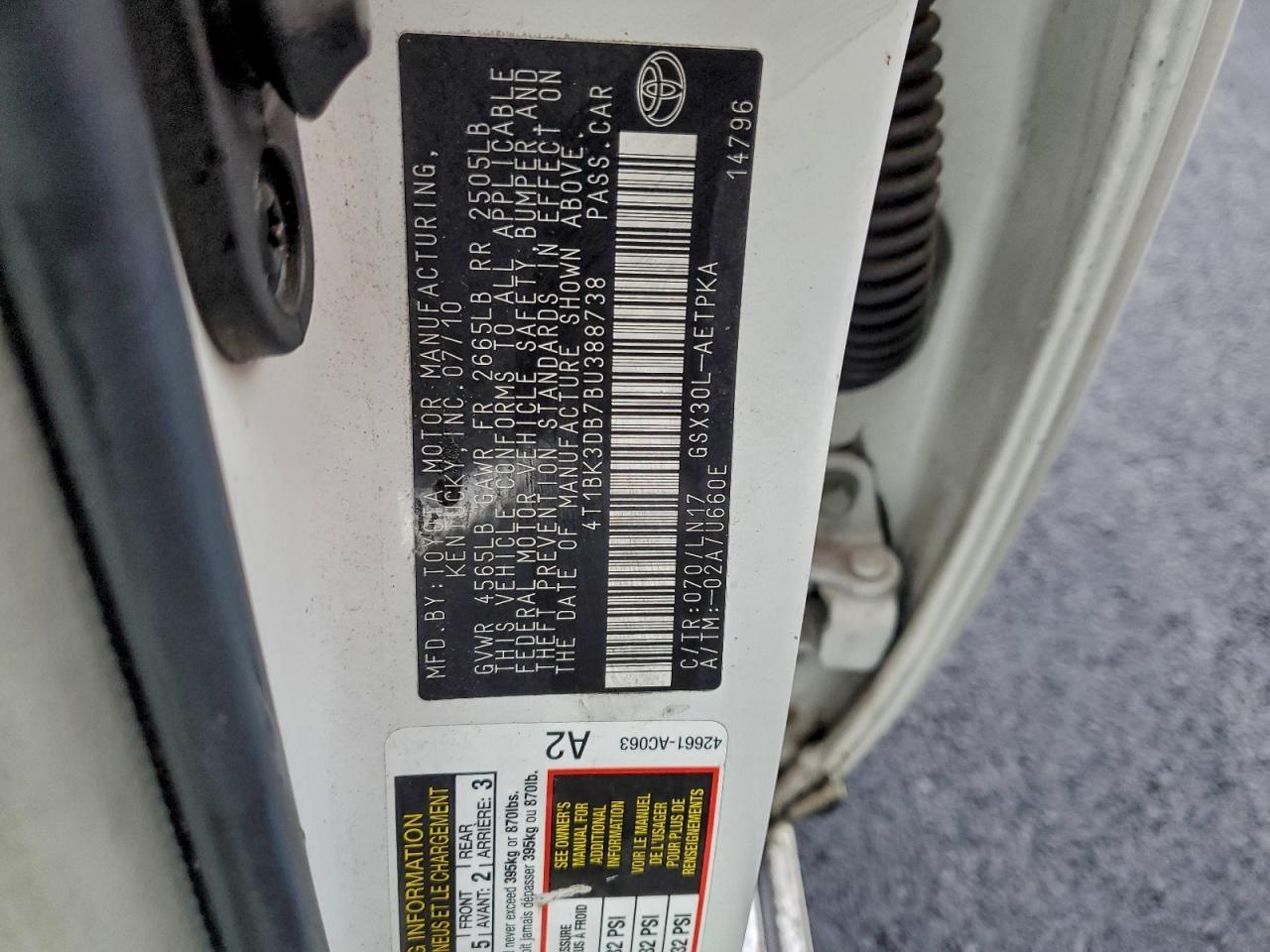 2011 TOYOTA Avalon