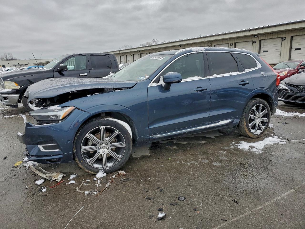2021 VOLVO XC60