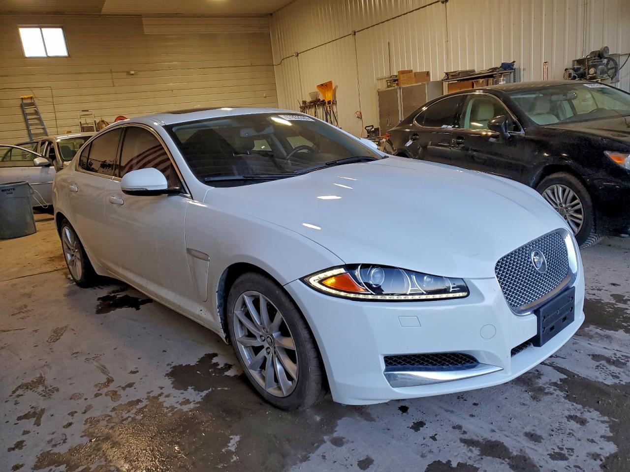 2013 JAGUAR XF