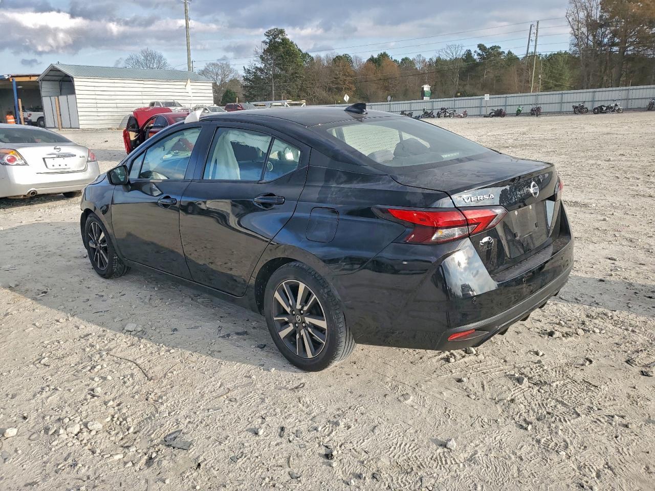 2021 NISSAN VERSA