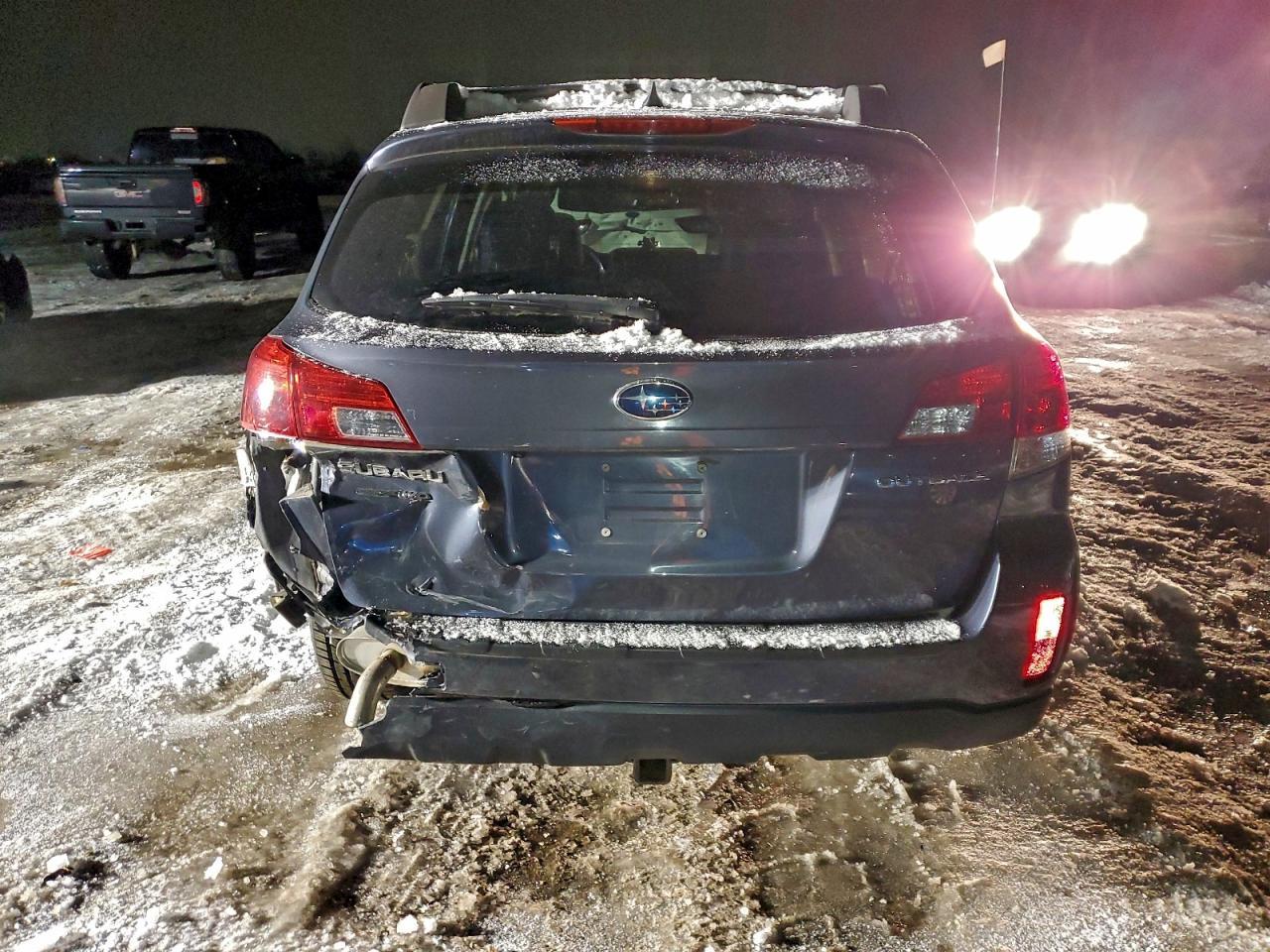 2014 SUBARU Outback