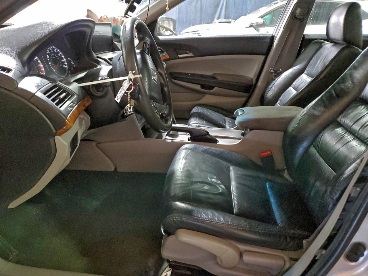 2011 HONDA ACCORD