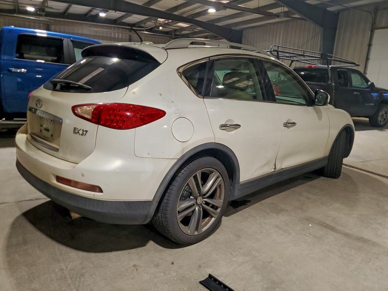 2013 INFINITI EX37