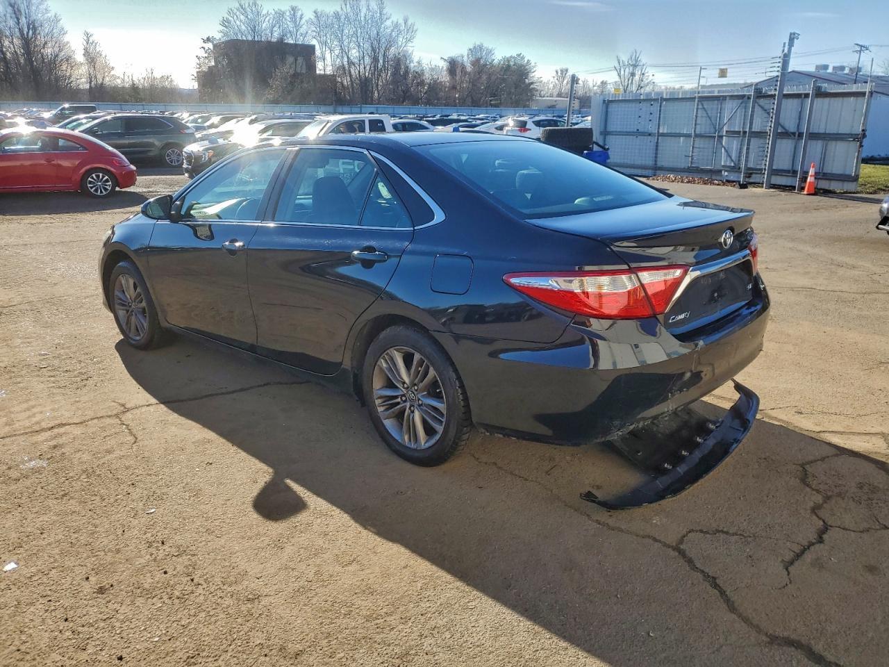 2015 TOYOTA CAMRY