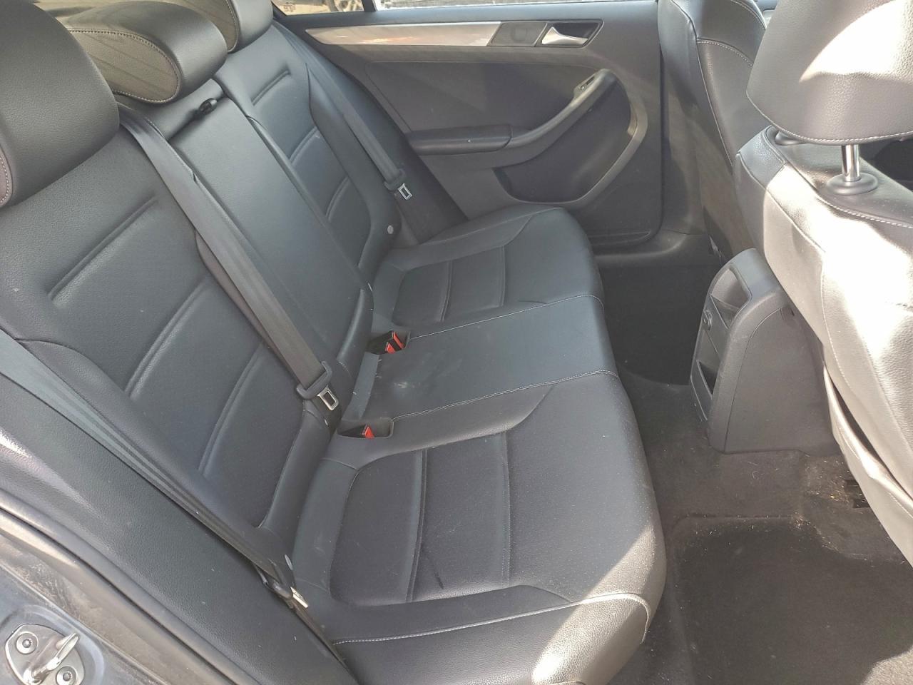 2018 VOLKSWAGEN JETTA