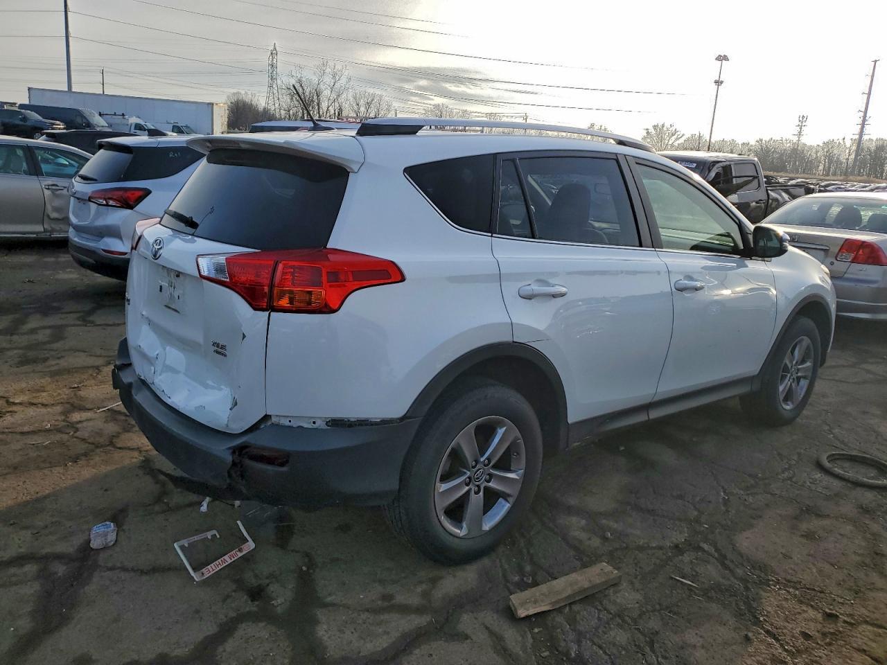 2015 TOYOTA RAV4