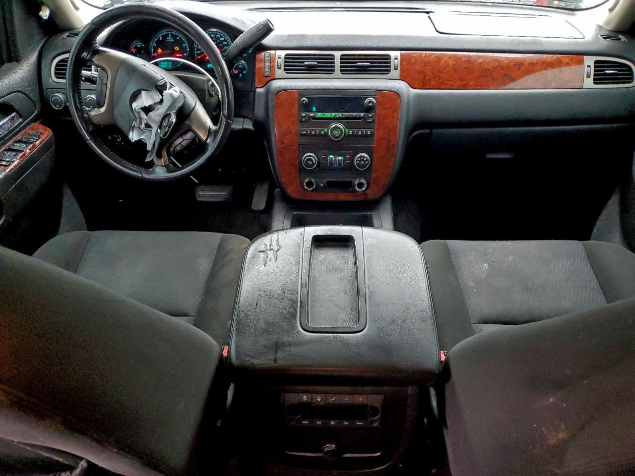 2011 CHEVROLET Tahoe