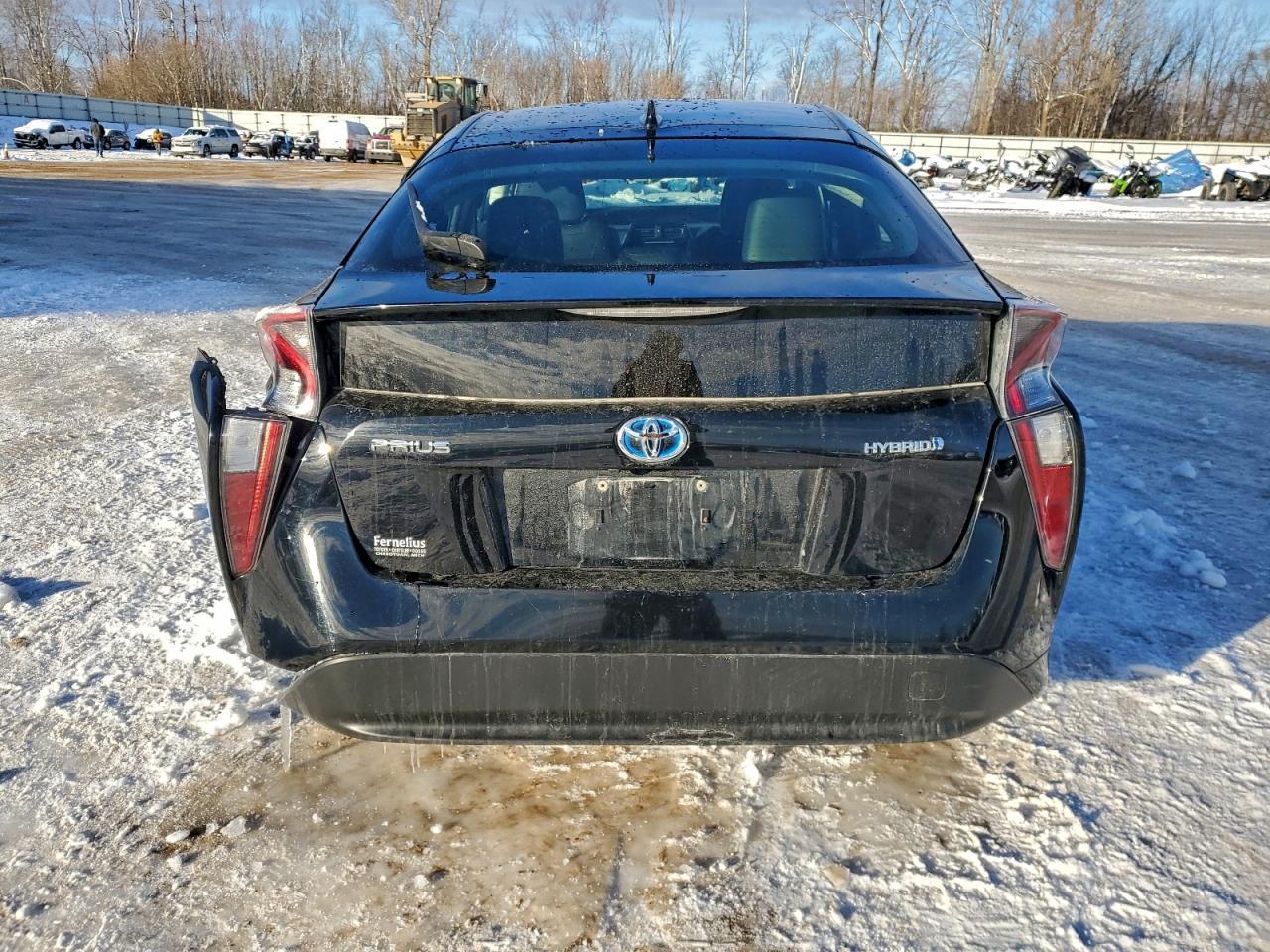 2016 TOYOTA PRIUS