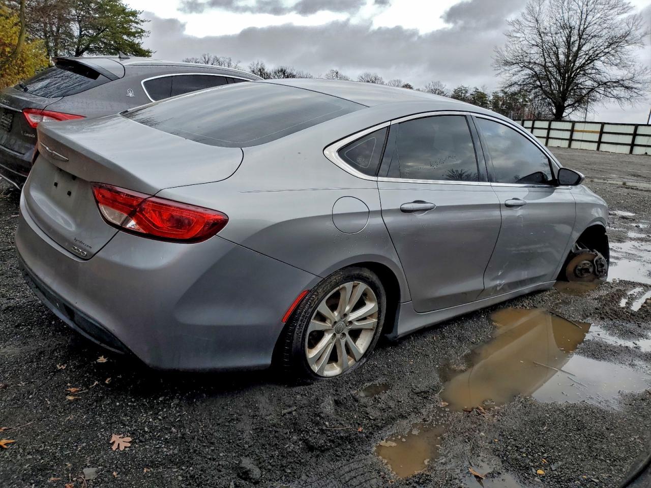 2016 CHRYSLER 200