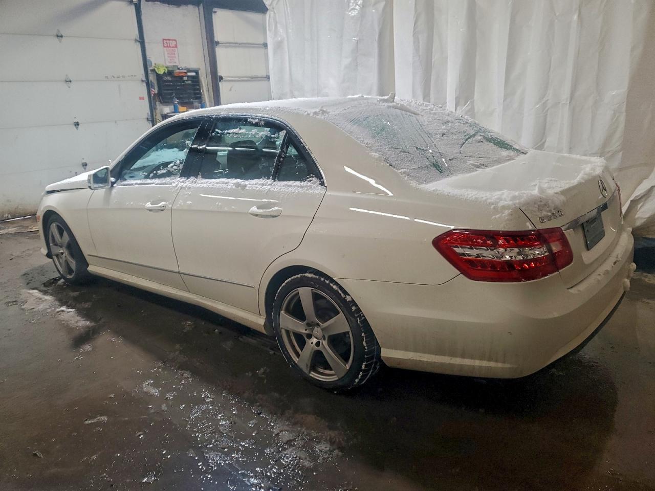 2011 MERCEDES-BENZ E-Class