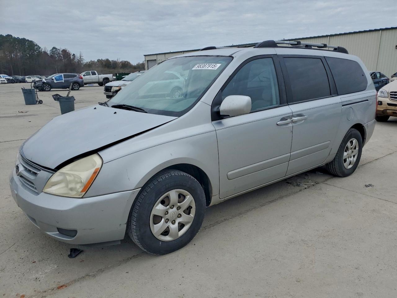 2008 KIA SEDONA