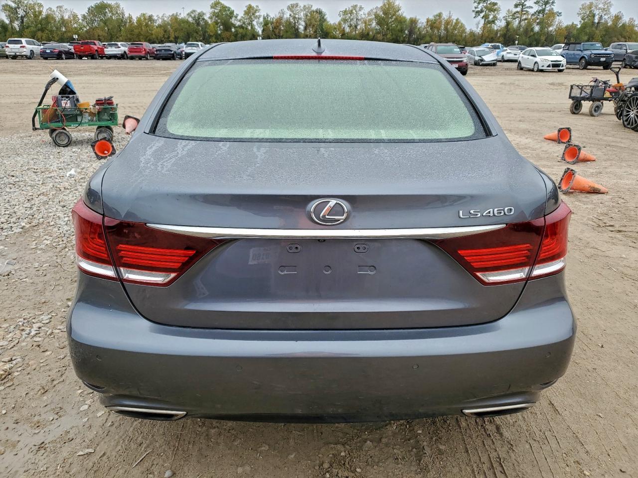 2017 LEXUS LS 460
