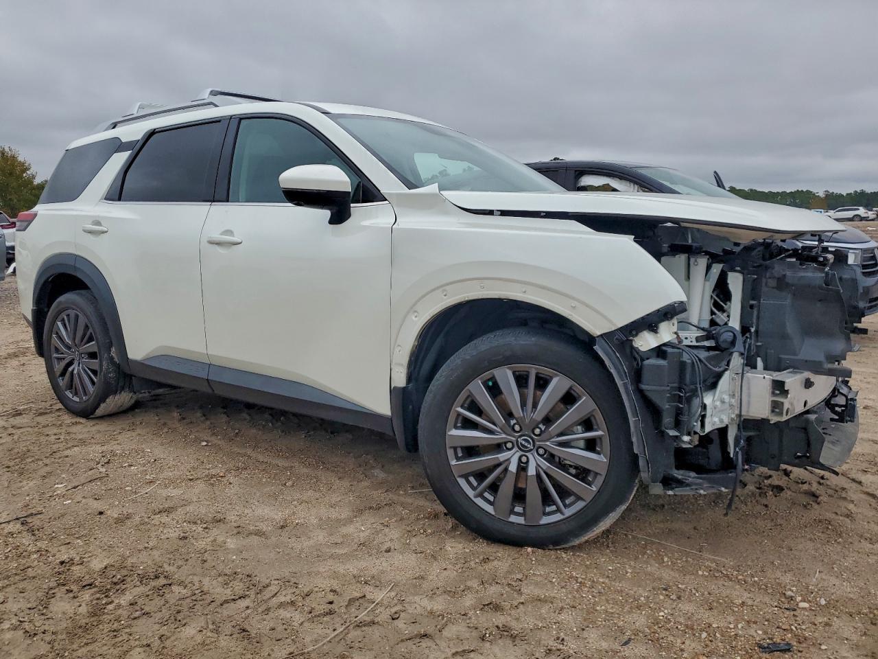 2024 NISSAN PATHFINDER