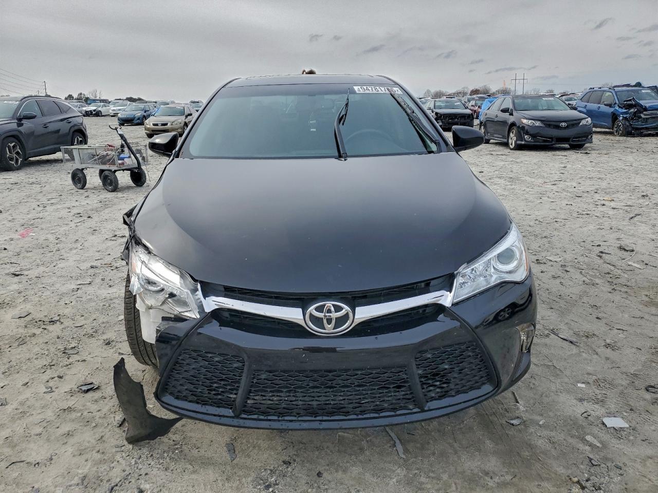 2016 TOYOTA CAMRY