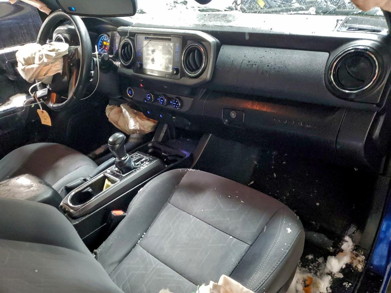 2016 TOYOTA TACOMA