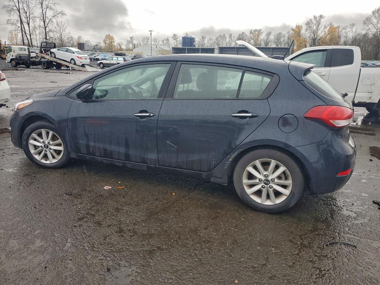 2017 KIA FORTE