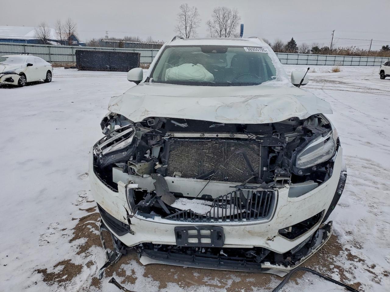 2018 VOLVO XC90