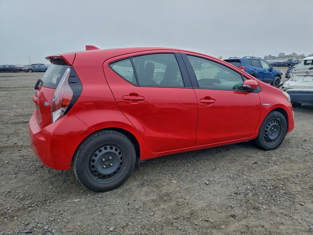 2016 TOYOTA Prius c