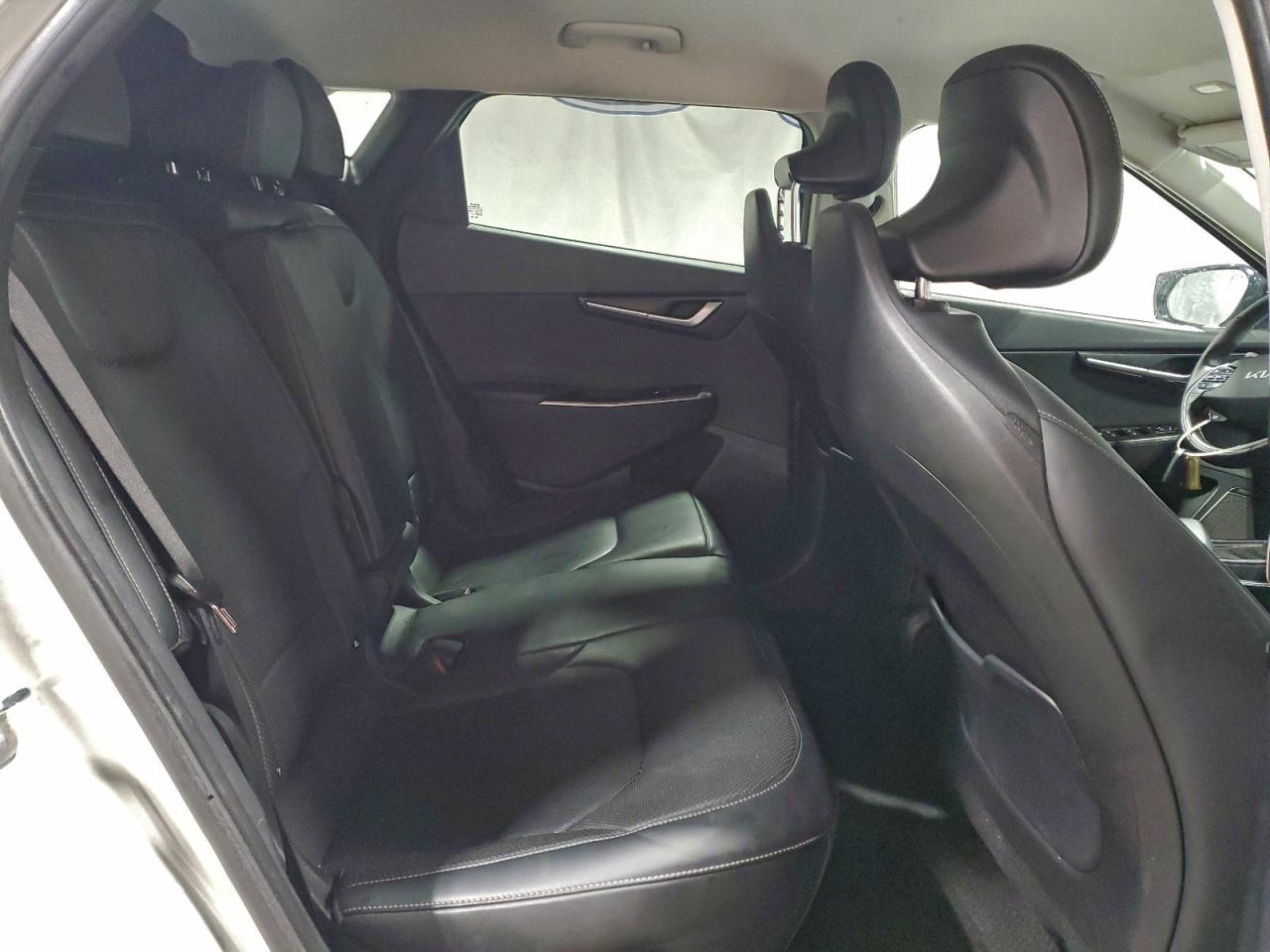 2023 KIA EV6