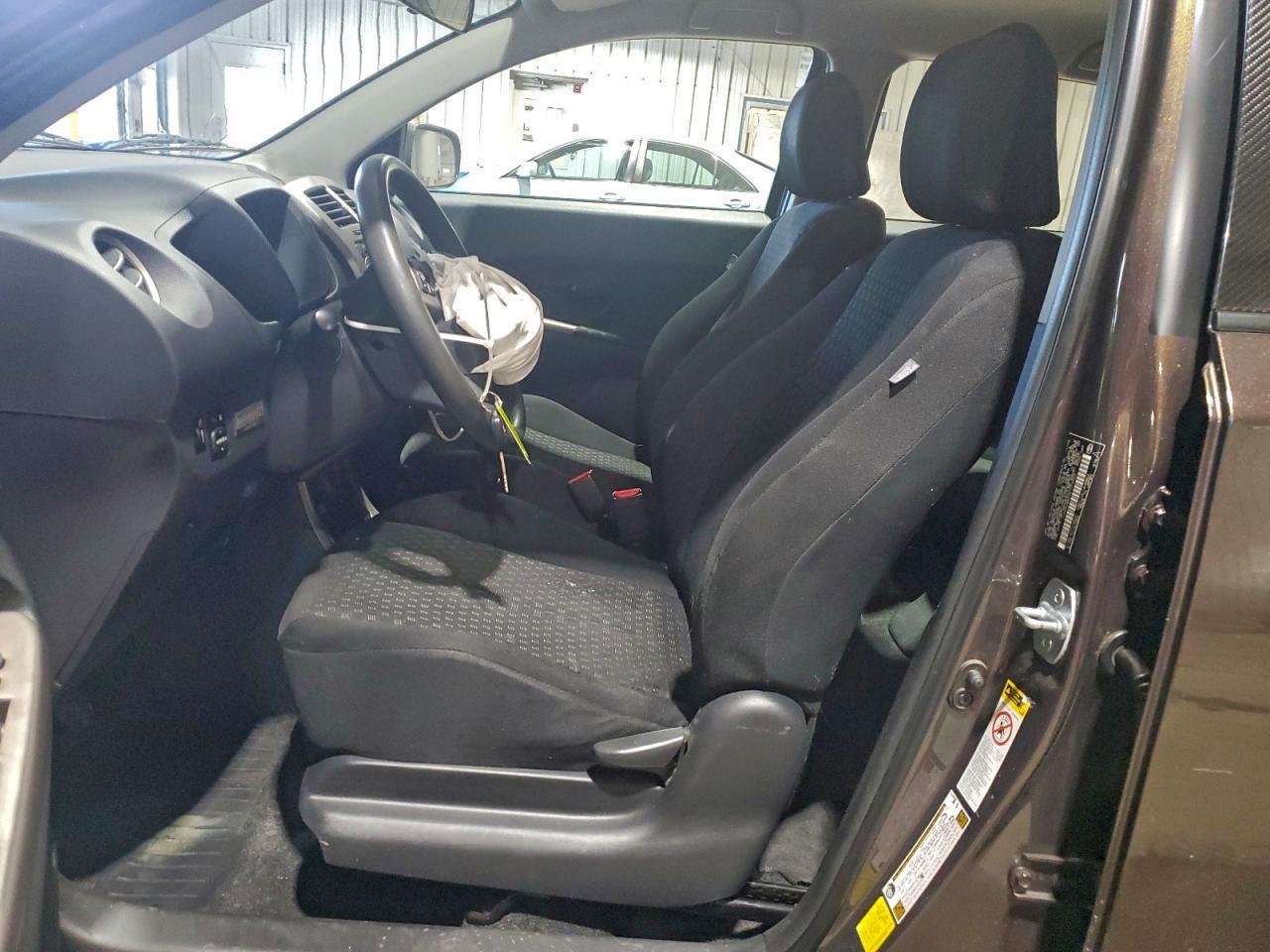 2011 TOYOTA SCION