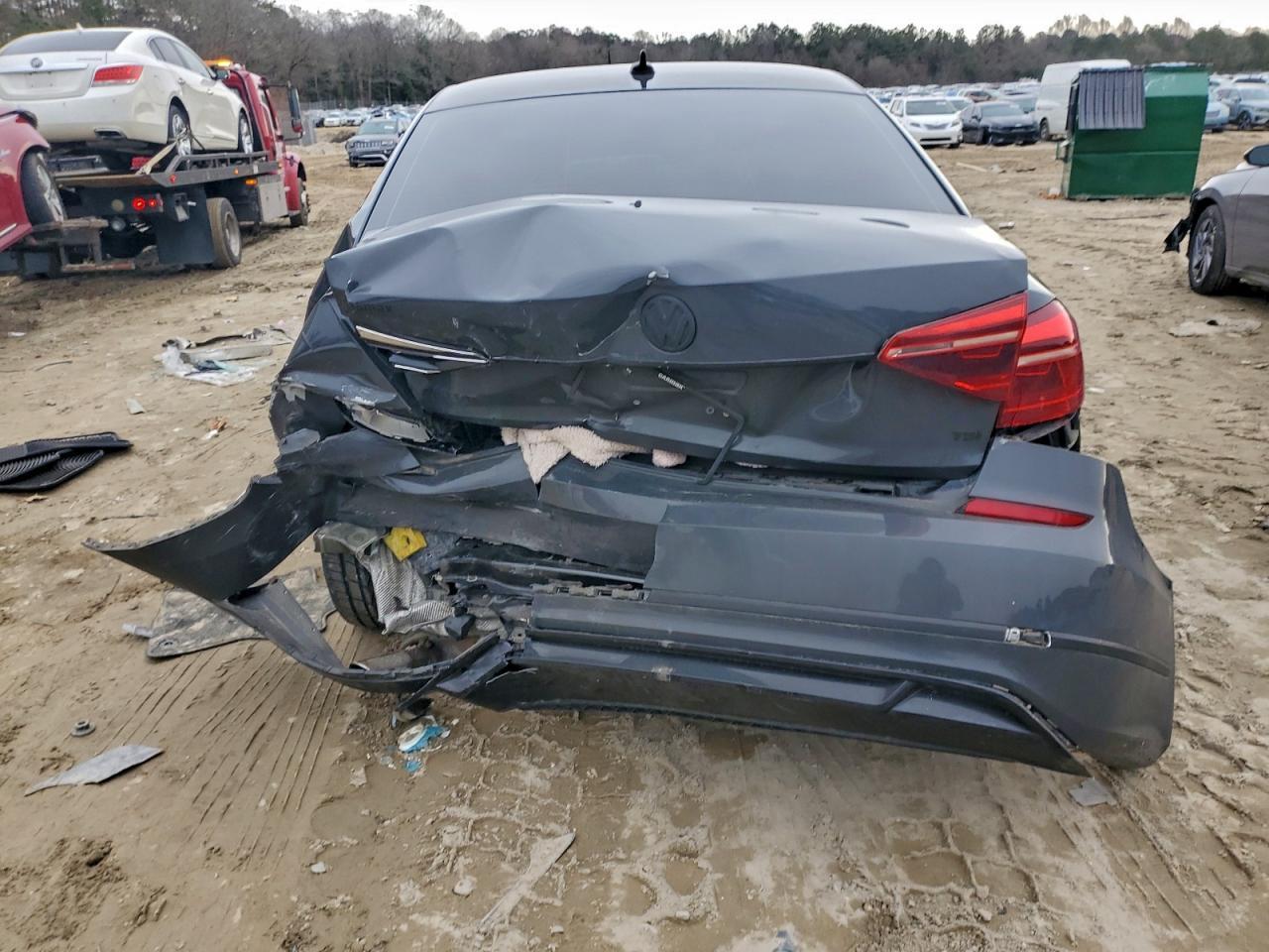 2017 VOLKSWAGEN Passat