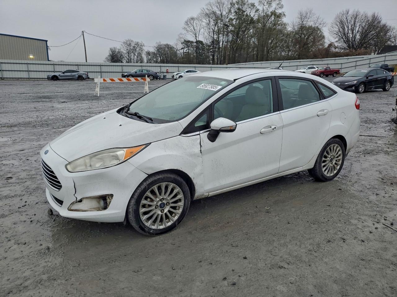 2015 FORD Fiesta