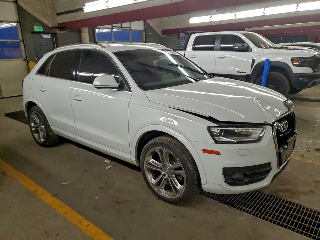 2015 AUDI Q3